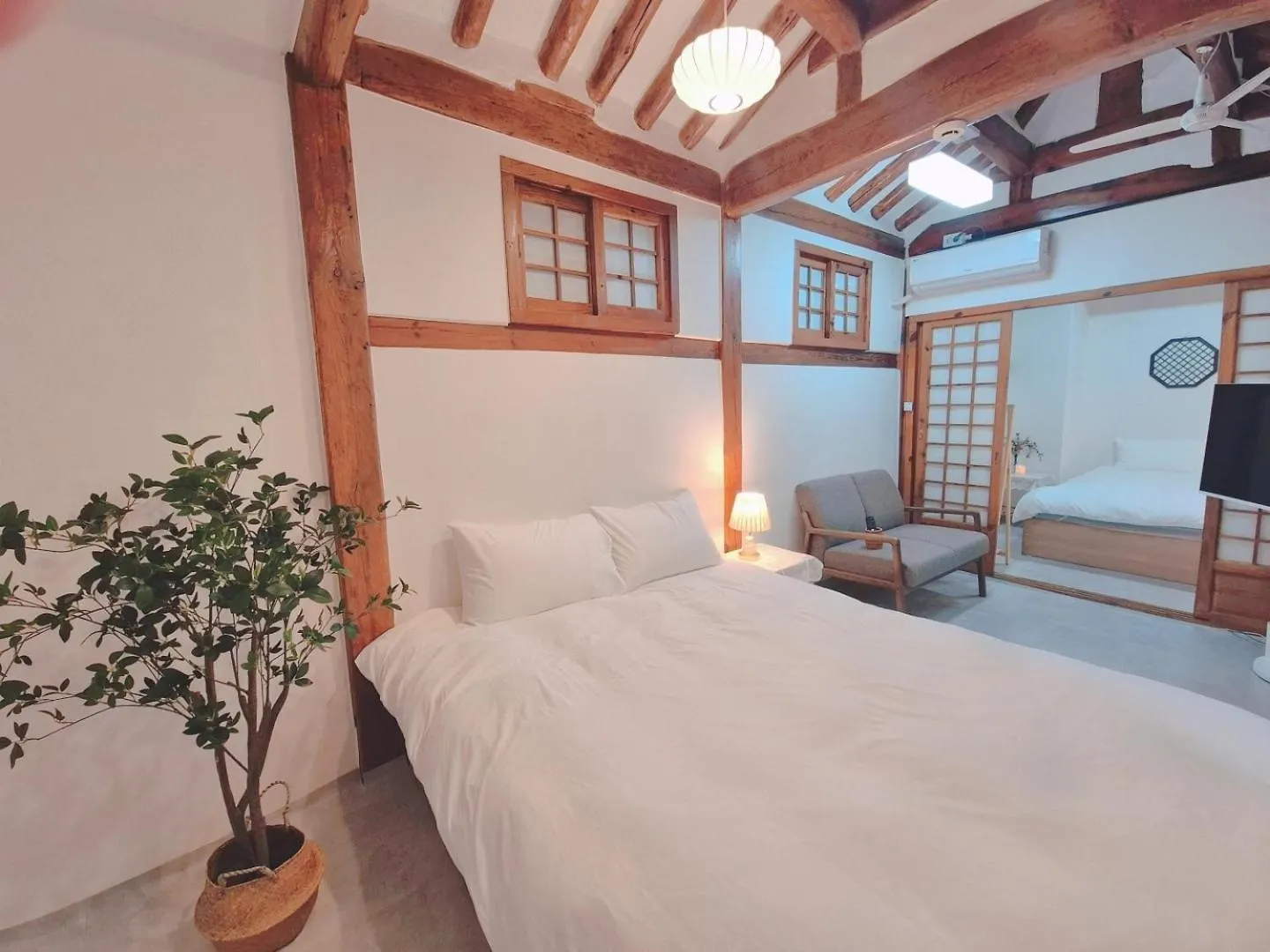 Hanok Entire House, Bukchon Hanok Village Seul