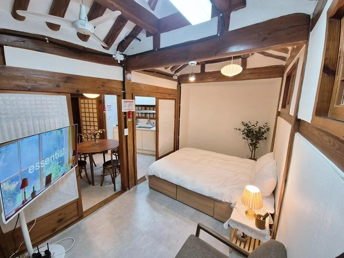 Hanok Entire House, Bukchon Hanok Village Seul Apartament